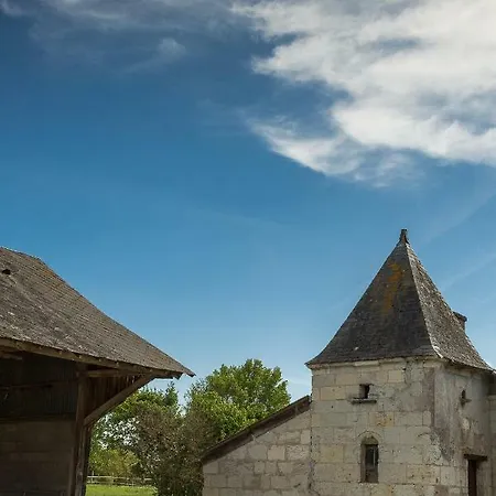 Chambres D'hotes La Grange Renaud * سوموور